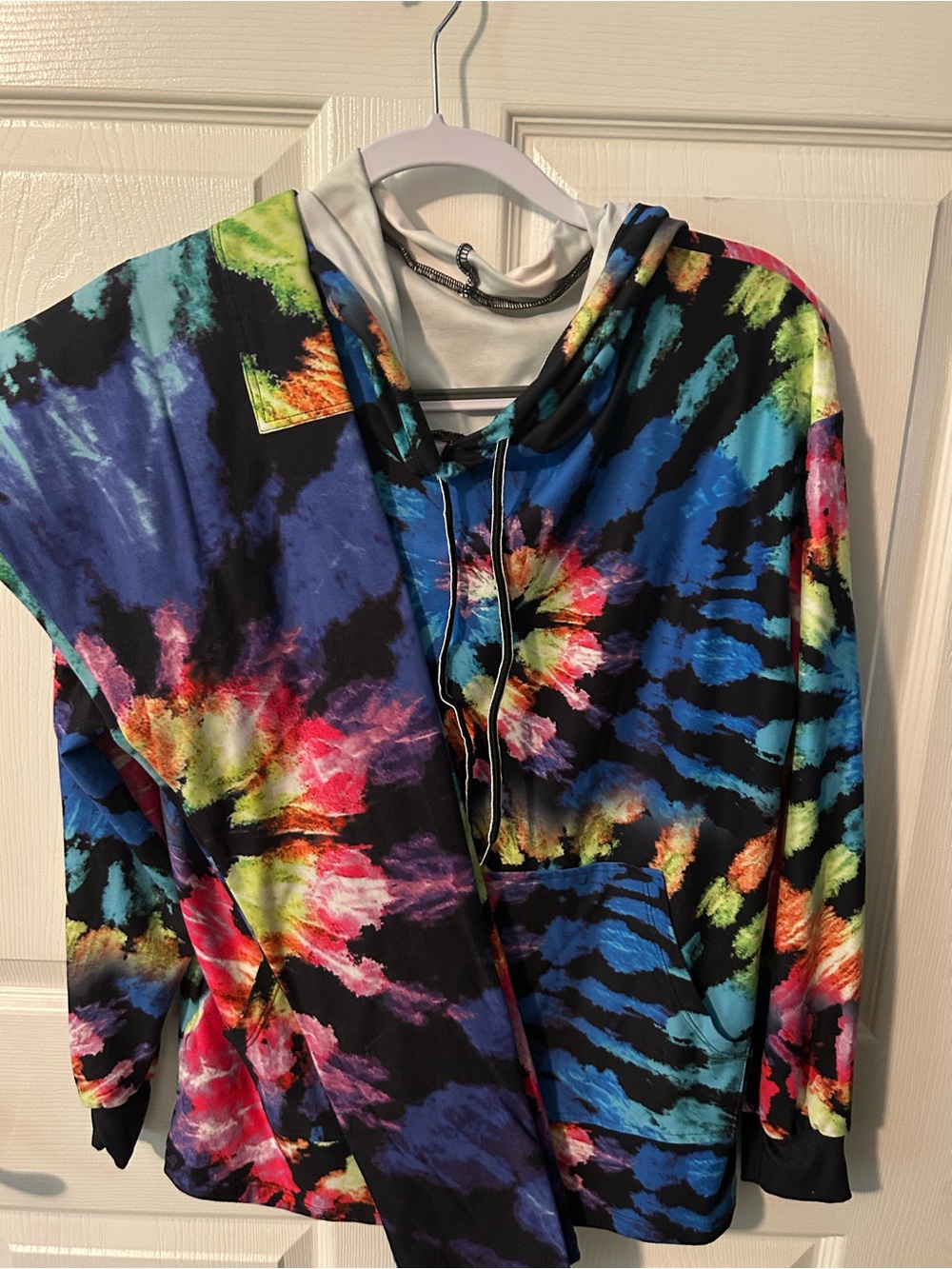 Custom Tie-Dye Hooded Pullover Sweatshirt -Matching pocket leggings
